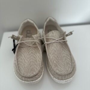 Hey Dude Womens Wendy Woven Zebra Neutral Lightweight Slip On Size 9 loafers